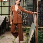 Ritu Varma Instagram – 🍂🍂

Outfit @shahinmannan x @elevate_promotions
Stylist @sandhya__sabbavarapu
styling team @team_sandhya @rashmi_angara @thumu_bhavna
MUA @gazalsuranamakeup 
Photography @thechillpixelco