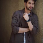 Rohit Suresh Saraf Instagram - Hey guys, I’m back with an exciting giveaway that you CANNOT miss, just in time for summer✨ I present to you the all new Reflex Watch by Fastrack! It goes along with all your summer fits and serves the best of both worlds, functionality and fashion. With a sleek aluminum body and chic colors, the reflex watch has 11+ sports modes and an array of new features to uplift your daily routine. Since I’ve been using it myself for quite some time now and absolutely love it, we at Fastrack decided to share this happiness with all of you. We’re giving away this watch to three lucky viewers! The rules to enter the giveaway are simple - 1. Follow the @fastrackworld Instagram page 2. Comment on this post why you should win this watch and tag 3 of your friends And remember Multiple entries are allowed! The winner will be announced on 21st May 2022 at 8pm on the @Fastrackworld Instagram page! That’s two days from now so get going!
