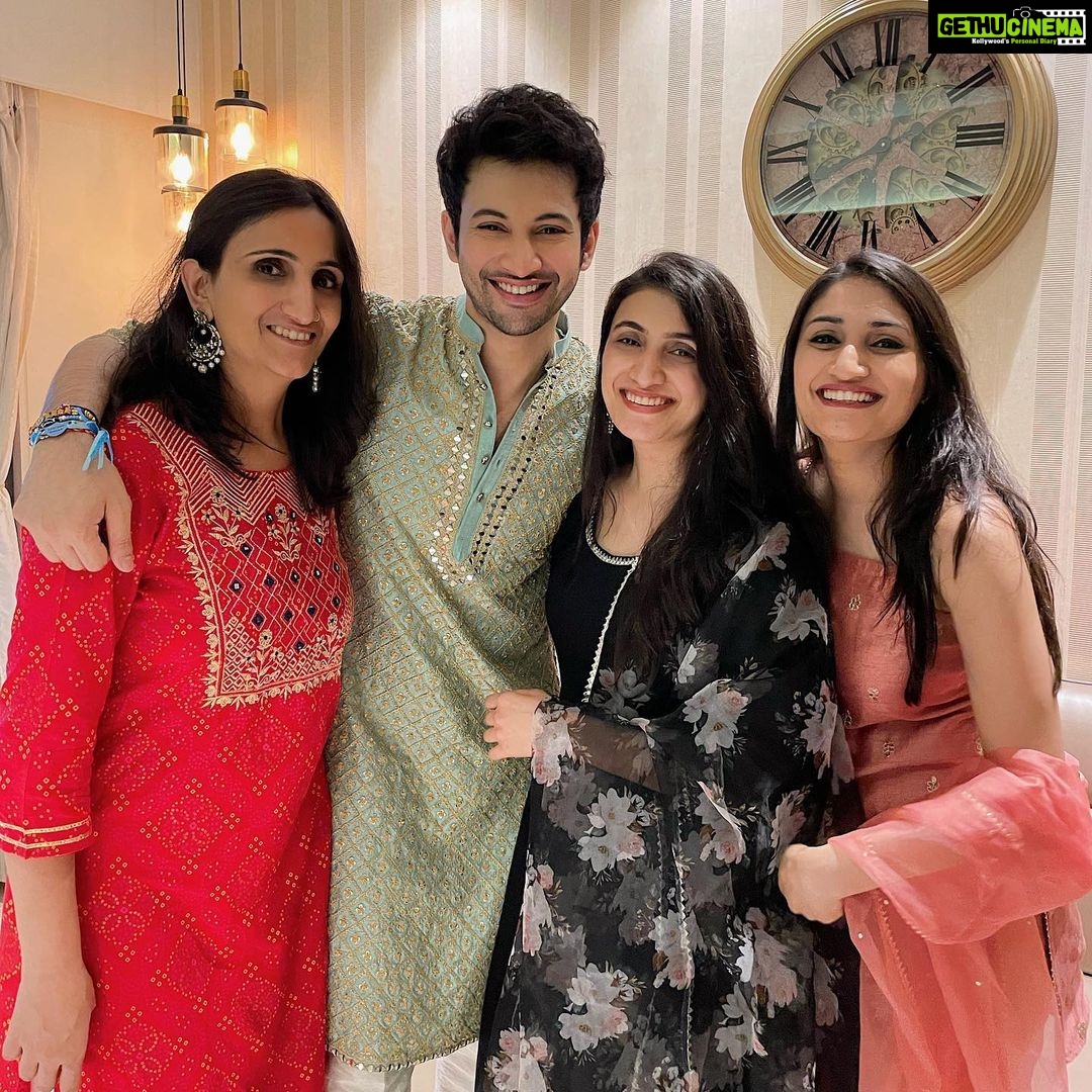 Rohit Suresh Saraf Instagram - I got to celebrate Raksha Bandhan with all three of my sisters after 6 long years 🥺♥️