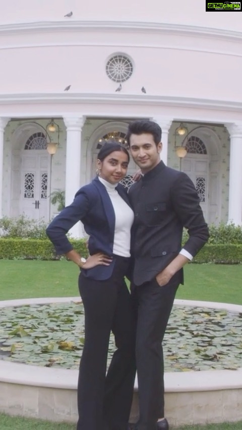 Rohit Suresh Saraf Instagram - Rishi ka 60’s wala romance is back! Hope you’re ready for our non-date 🥺 Mismatched Season 2 is now filming 🎬 @netflix_in @rsvpmovies @ronnie.screwvala @akvarious @vijayganguly @gazaldhaliwal @sanayairanizohrabi @sanjeevkumarnair @aarshvora @knowndeeknee @sunayanakumari @akshayjjw @mostlysane @muskkaanjaferi @taarukraina @devyani.shorey @vihaansamat #mismatchedonnetflix