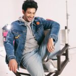 Rohit Suresh Saraf Instagram – Rohit Saraf x @thesouledstore 
Winter Collection ♥️ #HereToHaveFun 👻
Hair by @styled_by_tanik 
Grooming by @imtiaz_makeup 
Managed by @kimberley.fernandes