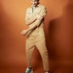 Rohit Suresh Saraf Instagram - For #Mismatched 👷🏼‍♂️ Wearing @mrberry.in @skechersindia Styled by @ruhani_s| Assisted by @marziatyeby Hair by @milankepchaki Make up by @vickysalvi22 Managed by @kimberley.fernandes Photos by @nehachandrakant