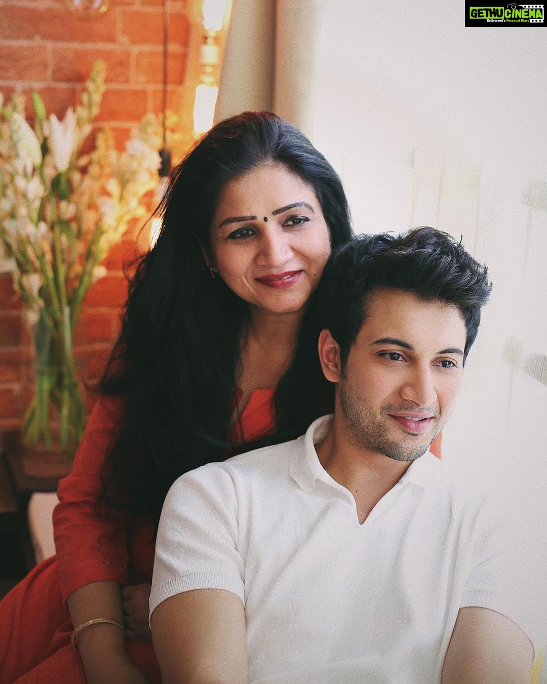 Rohit Suresh Saraf Instagram - Just over a year ago, on a casual FaceTime call with you, thrilled about the promotions of my first big film, you said to me..”Mujhe aise lag raha hai ki main sapne mein jee rahi hoon”... and that’s the day I found the purpose of my life- To give you the life of your dreams. Every single day. And much more. Happy Birthday Maa! We’ve come a long way. Here’s to us conquering the world together, one balushahi at a time♥️