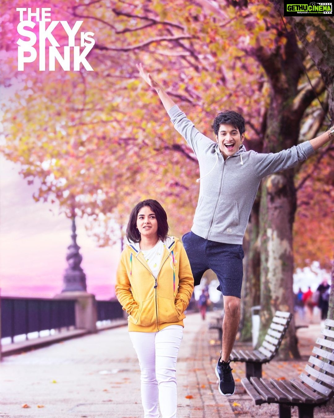 Rohit Suresh Saraf Instagram - Two days to go!! #TheSkyIsPink♥️ Photo by @digpalsingh