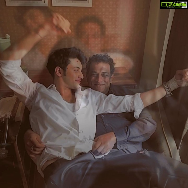 Rohit Suresh Saraf Instagram - To the man who taught me how to be on a film set. To the man who taught me what honesty is, ironic I say this given his unconventional ways to get the perfect shot. I thank my stars every day for having had the opportunity to not just witness him creating magic but also be a tiny part of it. Thank you, for being you @anuragbasuofficial you are my sexy and I love you so much.