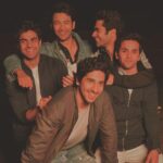 Rohit Suresh Saraf Instagram - Hi frunz🤴