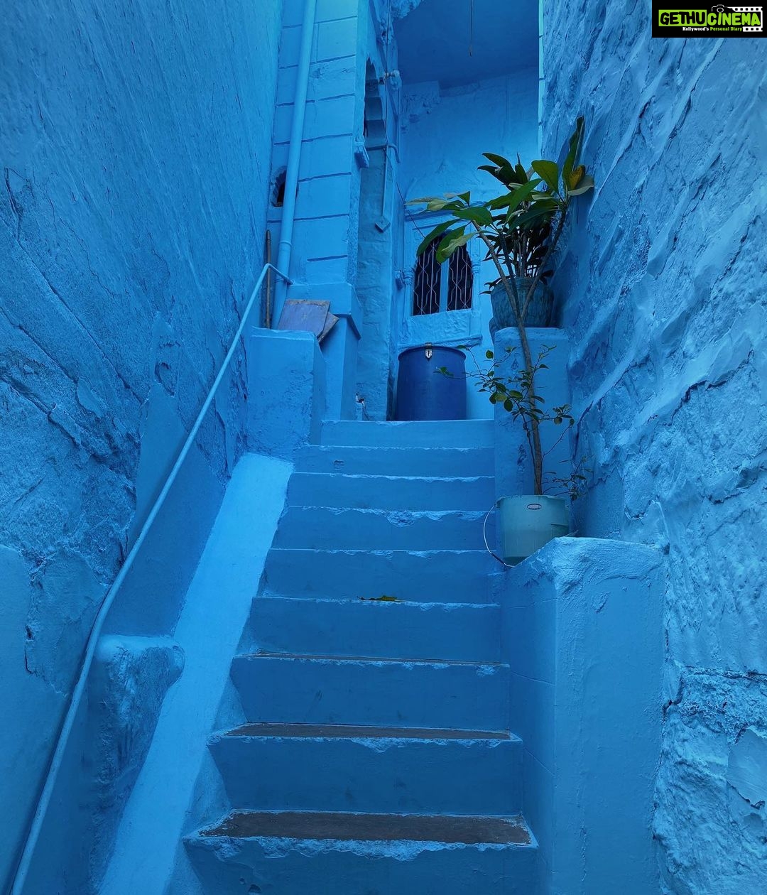 Rohit Suresh Saraf Instagram - The blue city and the warmest people! Picture @ag.shoot Jodhpur