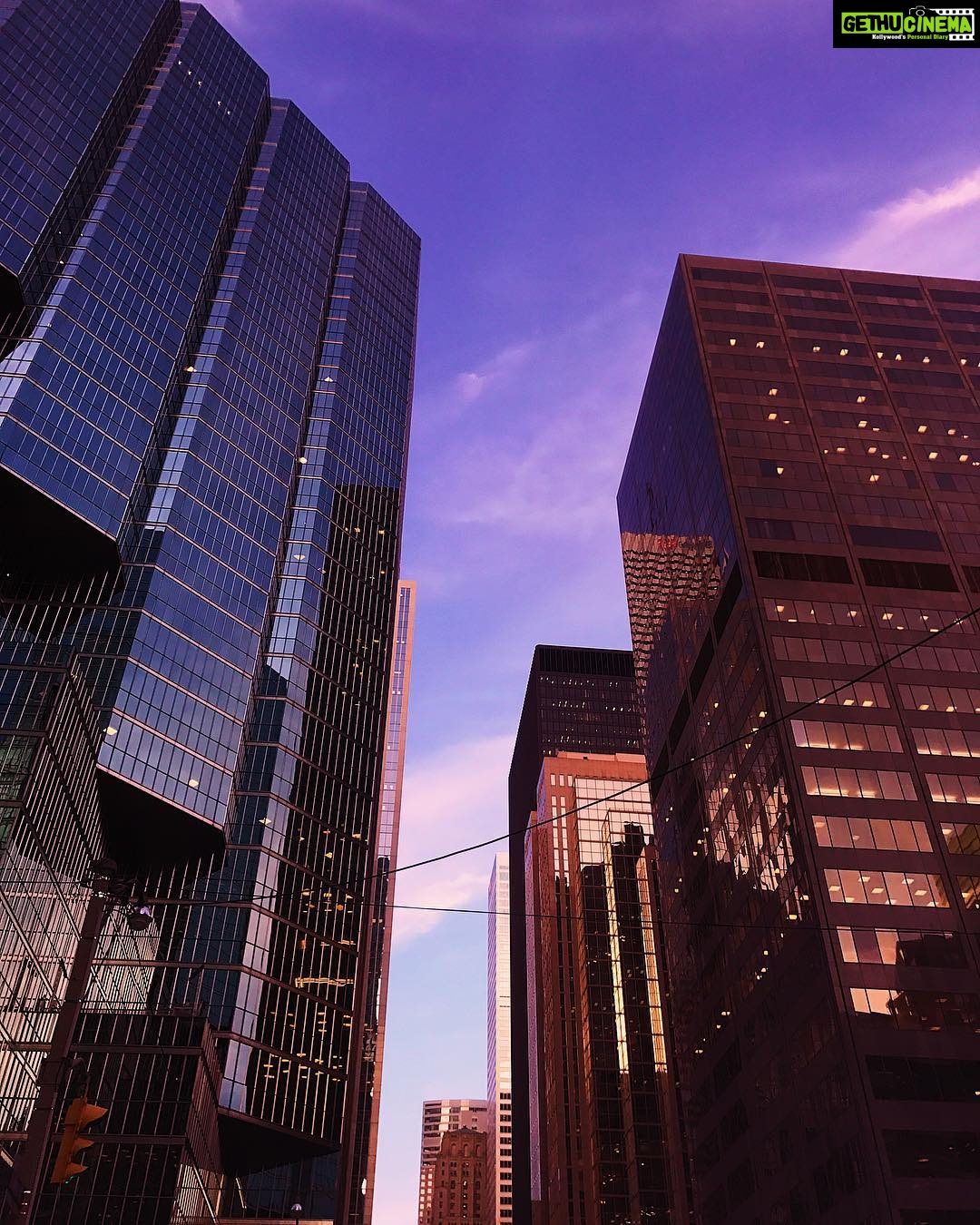 Rohit Suresh Saraf Instagram - Absolutely loved the evenings in Toronto. Skyscrapers would reflect the sunset and the entire city would look like it's made of gold. . . . . #skyscrapers #highrise #buildings #architecture #glass #reflections #dusk #travel #vsco #vscocam #vscodaily #toronto #torontolife #canada