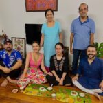 Rubina Dilaik Instagram - Prem bhaav se bhojan khilaana sabse punya ( great deed) ka kaam hai! Aai aur @hegdeg Sahib har utsav par vinamrtaa se atithi satkaar karte hain ♥️…. Aapke liye hamesha hamare @ashukla dil mein aadar satkaar rahega….