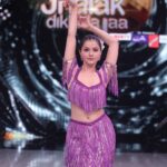 Rubina Dilaik Instagram – This by far is One of my favourite routines , West Coast Swing baybay😎…. 🤟🏼 
.
.
.
This weekend watch us swing on #jhalakdikhlajaa @colorstv