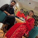 Rubina Dilaik Instagram - Shubh Deepaavali ♥️ . . . Styling: @ashnaamakhijani Outfits: @fittingroomcouture Clutch : @oceana_clutches