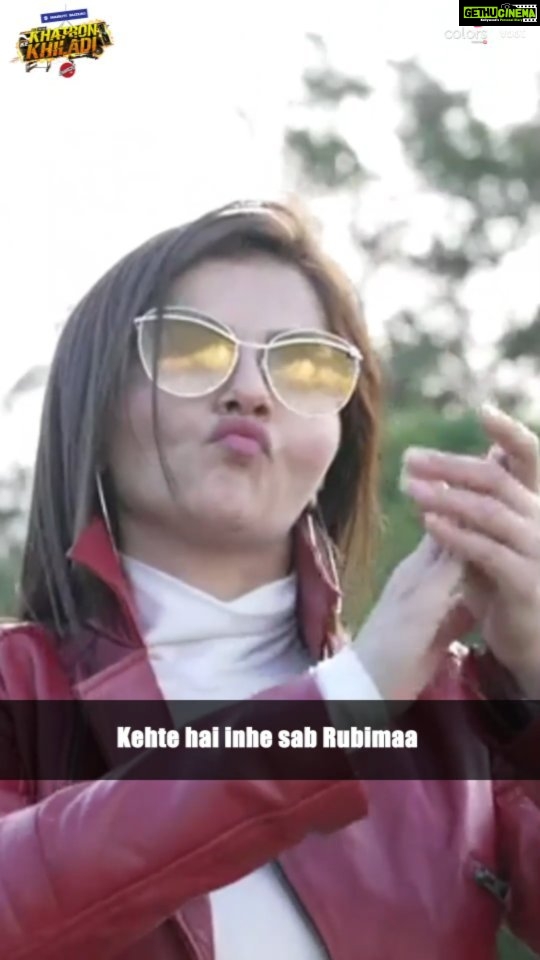 Rubina Dilaik Instagram - Rubina ki journey rahi kuch iss tarah zabardast. Bataiye humein inka sabse yaadgaar pal, in the comments. 👑 Dekhiye Rubina ko #KhatronKeKhiladi #GrandFinale mein, 24th and 25th September, raat 9.30 baje, sirf #Colors par! Anytime on @voot #KKK12 #KKKGrandFinale @rubinadilaik