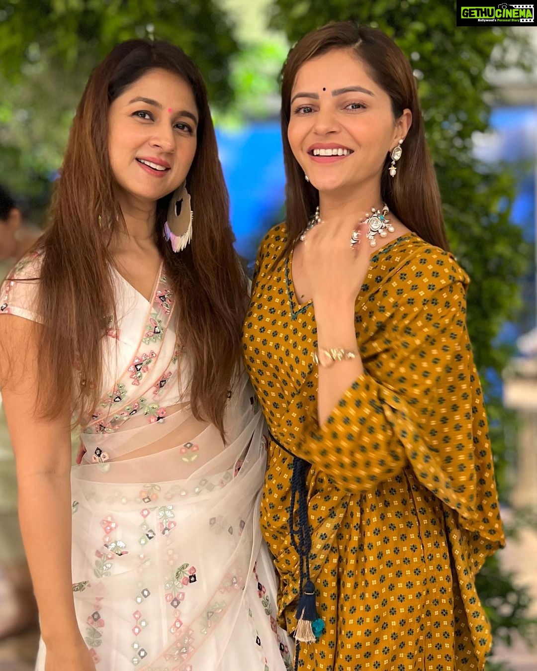 Rubina Dilaik Instagram - #blessings 🙏🏼 . . . @keertikelkar @sharadkelkar