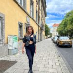 Ruhi Singh Instagram - Hallo aus münchen! #Germany #deutschland #travelgram #munich #europe #summer Munich, Germany