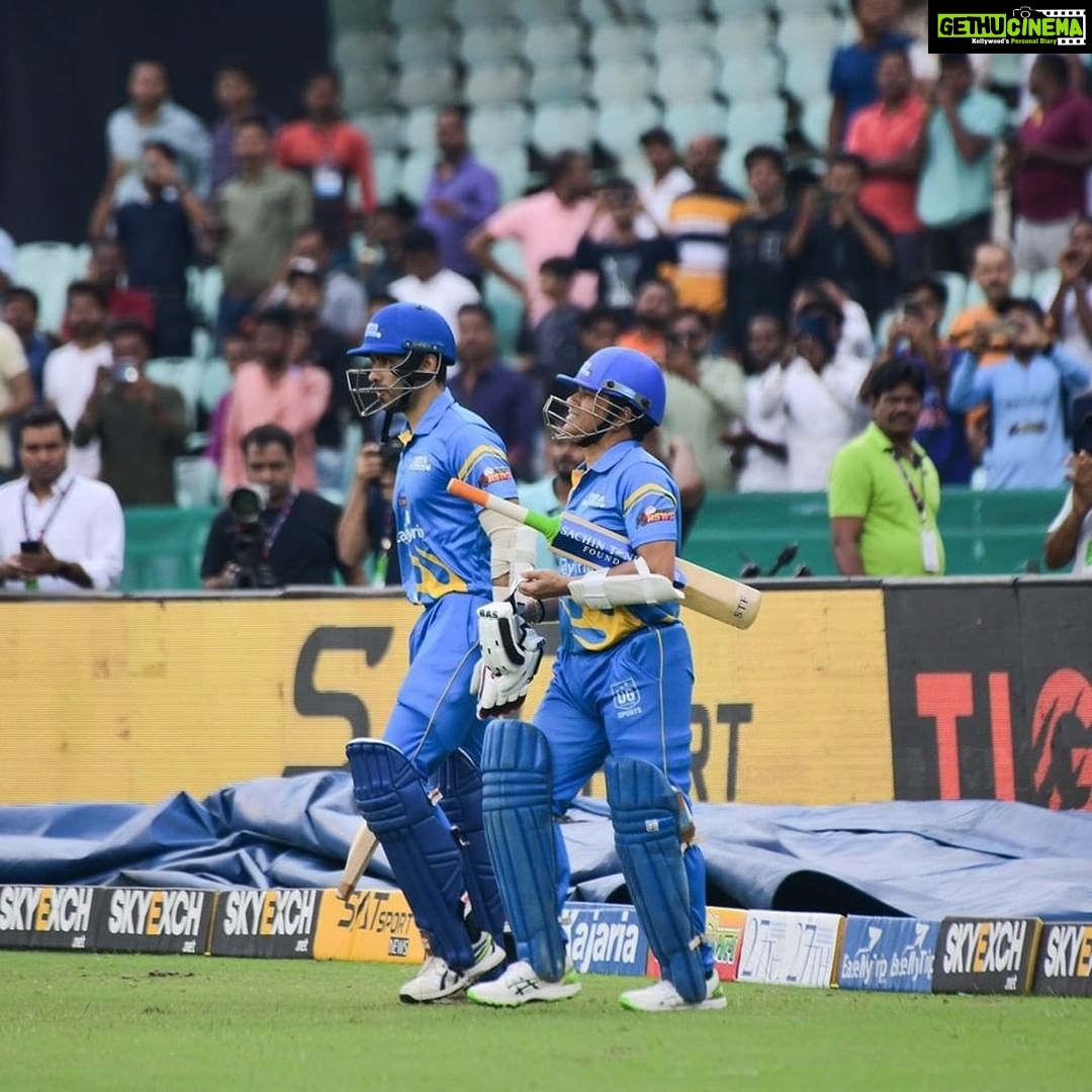 Sachin Tendulkar Instagram - Super effort by Team India. Bowlers did a fantastic job in tough conditions yesterday. Special mention to Naman & Irfan for their knocks today. Keep going strong ๐ฎ๐ณ @rsworldseries @indialegends #RoadSafetyWorldSeries
