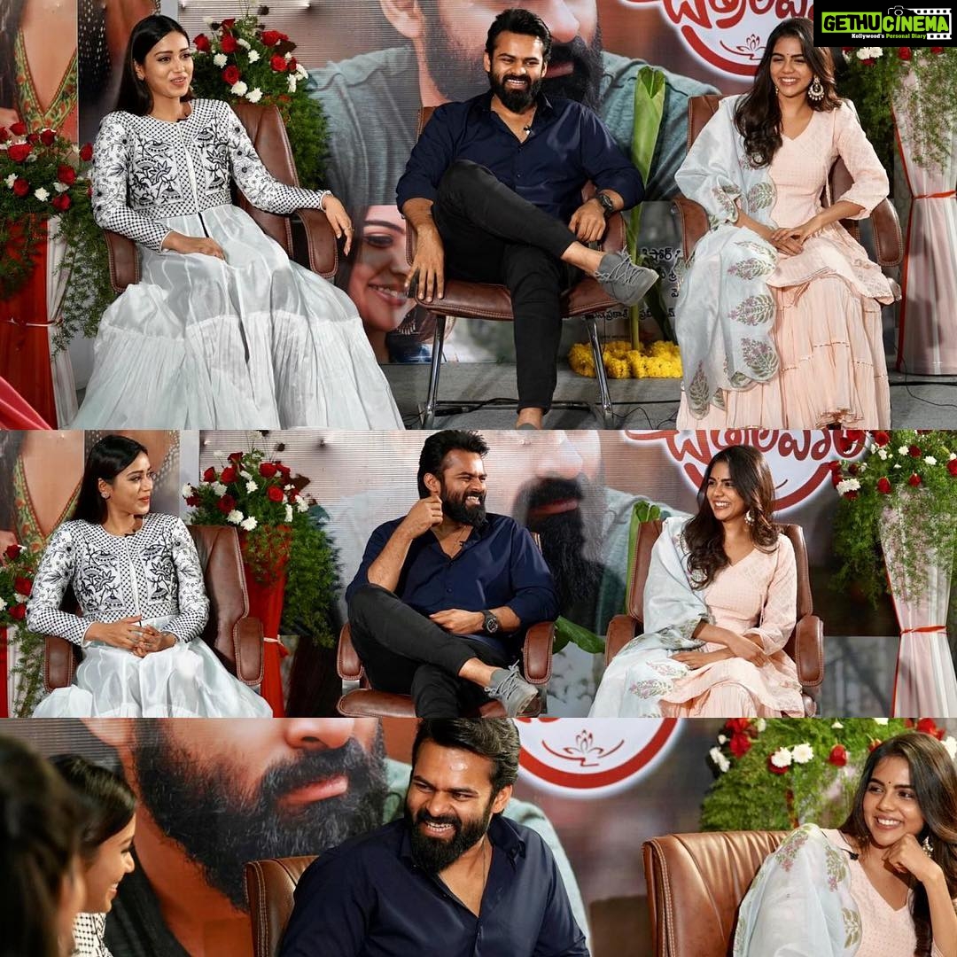 Sai Dharam Tej Instagram - 🌾వికారినామ ఉగాది శుభాకాంక్షలు!🌾 మీకు మరియు మీ కుటుంబ సభ్యులకు శ్రీ వికారినామ ఉగాది శుభాకాంక్షలు 🙏🏼🙏🏼🙏🏼.... never a dull moment with these two lovely ladies @kalyanipriyadarshan @nivethapethuraj #chitralaharipromotions #chitralaharionapril12th