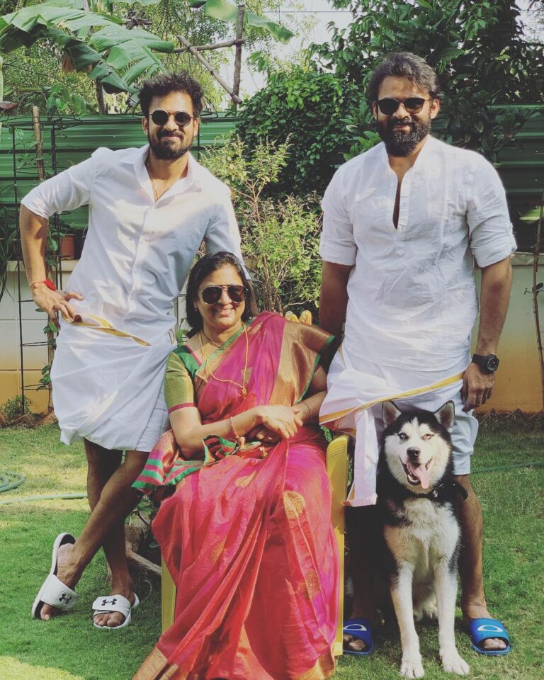 Sai Dharam Tej Instagram - మీకు మీ కుటుంబసభ్యులకు హృదయపూర్వక దీపావళి శుభాకాంక్షలు - #Panja boys with #konidela lady