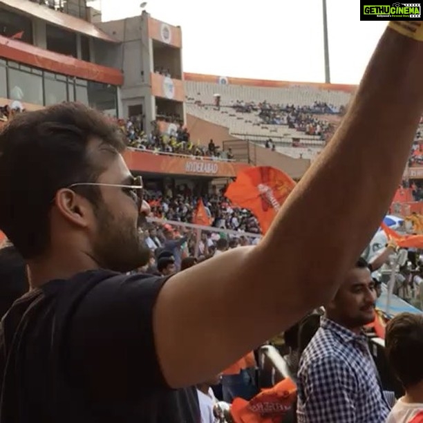 Sai Dharam Tej Instagram - This is how champions play @SunRisers #DavidWarner #OrangeArmy all the way and spl mention @rashidkhan_19 what a find 💪🏼💪🏼💪🏼