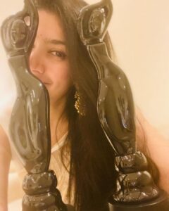 Sai Pallavi Instagram - Days like these don’t happen that often! To be appreciated for both the films of the same year, This is very special! 

I’m grateful for the immense love that I had received for these characters and pray that I’m blessed with more such beautiful roles.

#SekharGaru @rahulsankrityan #Venkat Garu #SunielNarangGaru
& the teams of #Lovestory ❤️#ShyamSinghaRoy ❤️

Thank you @filmfare 🖤