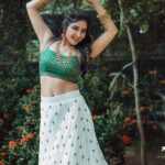 Sakshi Agarwal Instagram - Colorful Pookalam. Lively Songs. Delicious Feasts. Complete it with prayers to have a blessed year ahead til next Onam festival. Happy Onam to all my lovable family ♥️❤️ . Costume: @meshira.in Photography: @vishal_srinivasan Makeup : @anjalis_artistry Hair: luke_the_hairstylist and @kalyani_bridalmakeupartistry Jewellery : @swarnambridal Assist : @___diwakar Retouch : @harry_dane_retouch . #Onam #Onamsaree #Festivalfashion #keralavibes #godsowncountry #Selflove #sakshiagarwal Chennai, India