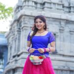 Sakshi Agarwal Instagram - தீயவை அழித்து நல்லவை செழித்து வளர உங்கள் அனைவருக்கும் எனது இனிய விநாயகர் சதுர்த்தி நல்வாழ்த்துக்கள் 🥰😍 May lord ganesha bless you with joy prosperity & peace 😊🤗❤️ Your Love, Sakshi Agarwal♥️♥️♥️ #vinayagarchaturthi2022 Chennai, India