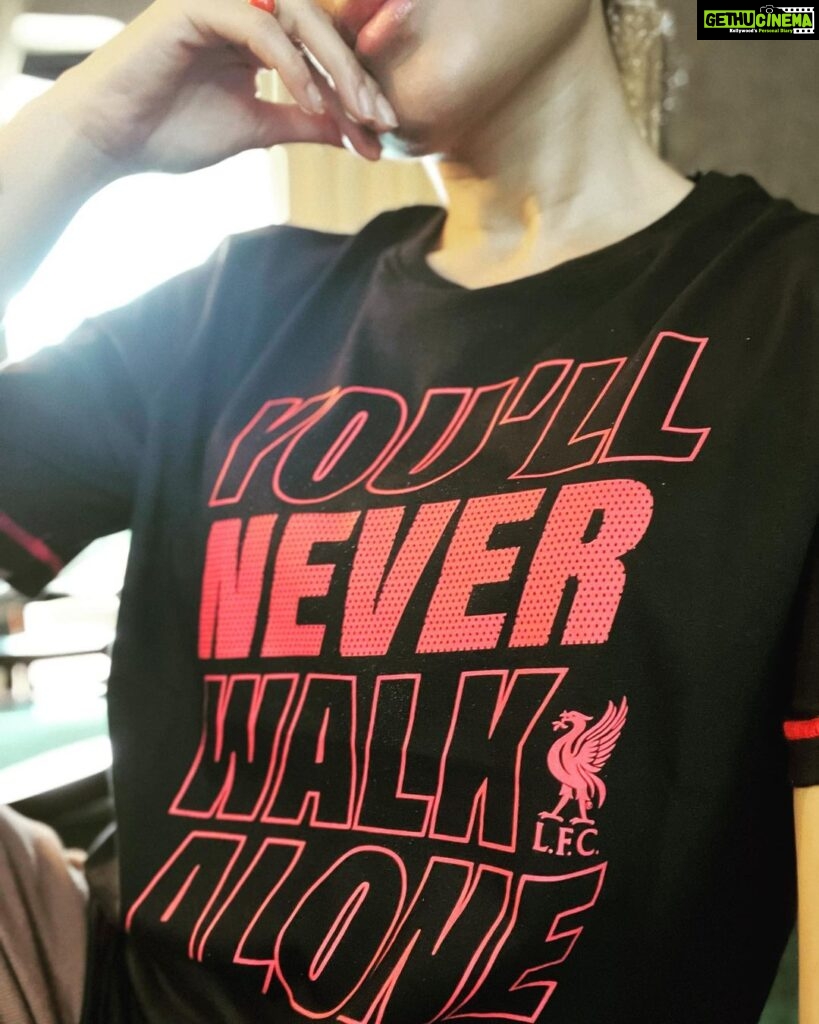 Samantha Instagram - In case you needed to hear this as well .. YOU’LL NEVER WALK ALONE♥️