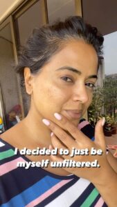 Sameera Reddy Instagram - It’s ok to feel lost sometimes.3 years ago I didn’t have a life plan. But I went with the flow . Slowly rebuilding myself. You can reinvent & redefine at any age. Is it easy? No . But Can you do it .Yessss! I had a lot of ppl asking what was next as an actor . I decided not to cave in but just follow my heart . To be unique . Unfiltered . With no fear of judgment. I hope this helps anyone out there who needs a dose of positive energy that we all finding our way together 🌟Slowly but surely. Just have faith💃🏻 #mondaymotivation #imperfectlyperfect 🙌🏻