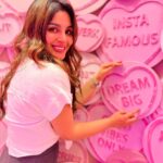 Samyuktha Menon Instagram - #bosslady #dreambig #yolo 😎 Would you like to choose yours ? 💕😊