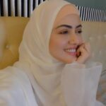 Sana Khan Instagram – Allah hu Akbar 
Allah is the Greatest 

I bear witness that there is no god 
But Allah 🤲🏻

That feeling when u realise that Kalma is the greatest gift from Allah swt.

May Allah keep us all steadfast on Deen n towards righteousness ♥️

#sanakhan #anassaiyad #subhanallah