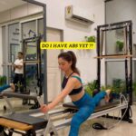 Sandeepa Dhar Instagram – Torn between wanting a snack & looking like a snack 🙃 #journey2Abs 

#reelsinstagram #workout #pilates #gym #coreworkout