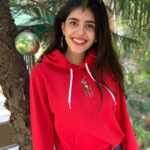 Sanjana Sanghi Instagram - Merriest Christmas everyone! ♥️🌲🎄 . . . . This one alongside our giant childhood real life Christmas tree, tons of love, warmth, happiness. . . Thank you for this fuzziest Christmas hoodie @ralphlauren