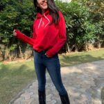 Sanjana Sanghi Instagram - Merriest Christmas everyone! ♥️🌲🎄 . . . . This one alongside our giant childhood real life Christmas tree, tons of love, warmth, happiness. . . Thank you for this fuzziest Christmas hoodie @ralphlauren