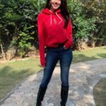 Sanjana Sanghi Instagram - Merriest Christmas everyone! ♥️🌲🎄 . . . . This one alongside our giant childhood real life Christmas tree, tons of love, warmth, happiness. . . Thank you for this fuzziest Christmas hoodie @ralphlauren