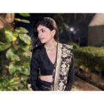 Sanjana Sanghi Instagram - #ArTakesHar 🌟💛💫 | @warpnweftbysagrikarai @sonisapphire |