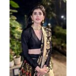 Sanjana Sanghi Instagram - #ArTakesHar 🌟💛💫 | @warpnweftbysagrikarai @sonisapphire |