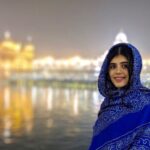 Sanjana Sanghi Instagram - 4:30AM, over a decade long tradition. In my place of peace, and this time celebrating my person of peace. Happiest Birthday Ma, thank you for epitomising the meaning of selflessness and love. You are above and beyond all else. Nothing without you. ♥️ 🙏 Golden Temple Amritsar
