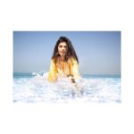 Sanjana Sanghi Instagram - Kurtas and a little bit of sunshine are some of my favourite things! ☀️