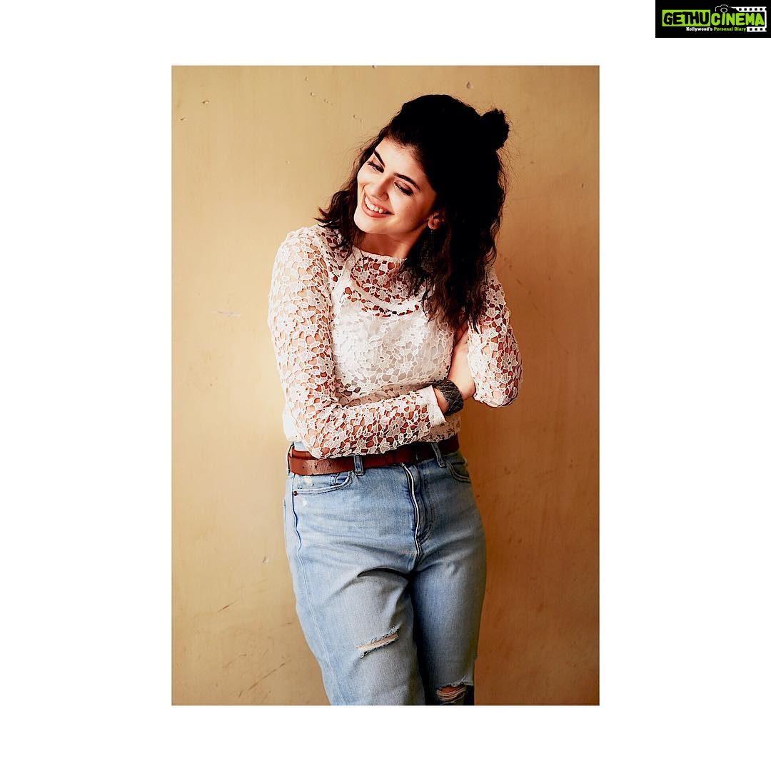 Sanjana Sanghi Instagram - Isn’t it beautiful, to imagine intelligence without arrogance, and attraction without vanity? : 🖊 Vikram Seth