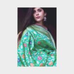 Sanjana Sanghi Instagram - Get yourself out of a stuck place or try and get the place unstuck? - Becoming, Michelle Obama 📖 / Fully obsessed.