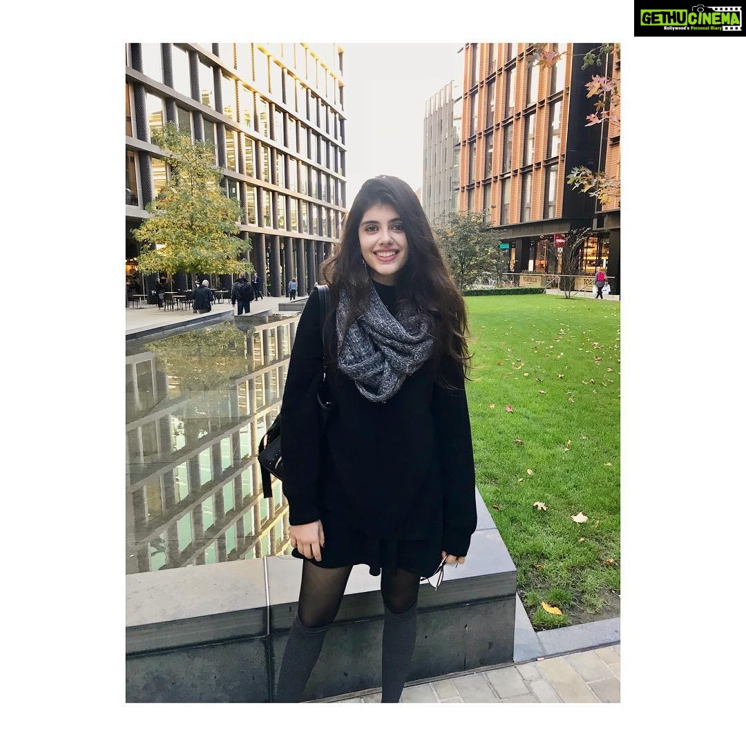 Sanjana Sanghi Instagram - You’ll smile just as hard after free loading a massive feast at the @google London office. / #siblingbenefits Wearing : @topshop Google UK Ltd