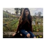 Sanjana Sanghi Instagram - Probably smiling because I was fortunate enough to breathe in some oxygen . . . . . #smogindelhi #smokebox #pollutionfreedelhi #savetheair Kensington, United Kingdom