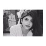 Sanjana Sanghi Instagram – Dreaming about a mid week plonk. #getset #pace