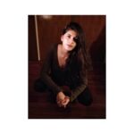 Sanjana Sanghi Instagram - Down with fever, I succumbed hesitantly as my dearest father tooled around with his new phone camera. . . . . . . #oneplus5shot #everydayphotography #portrait #photooftheday #instadaily Delhi