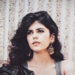 Sanjana Sanghi Instagram - Awaiting my #iPhone7 package like 😥 / (also, Big 🖕🏻to whoever stole my previous phone.) . . . #guiltypleasure