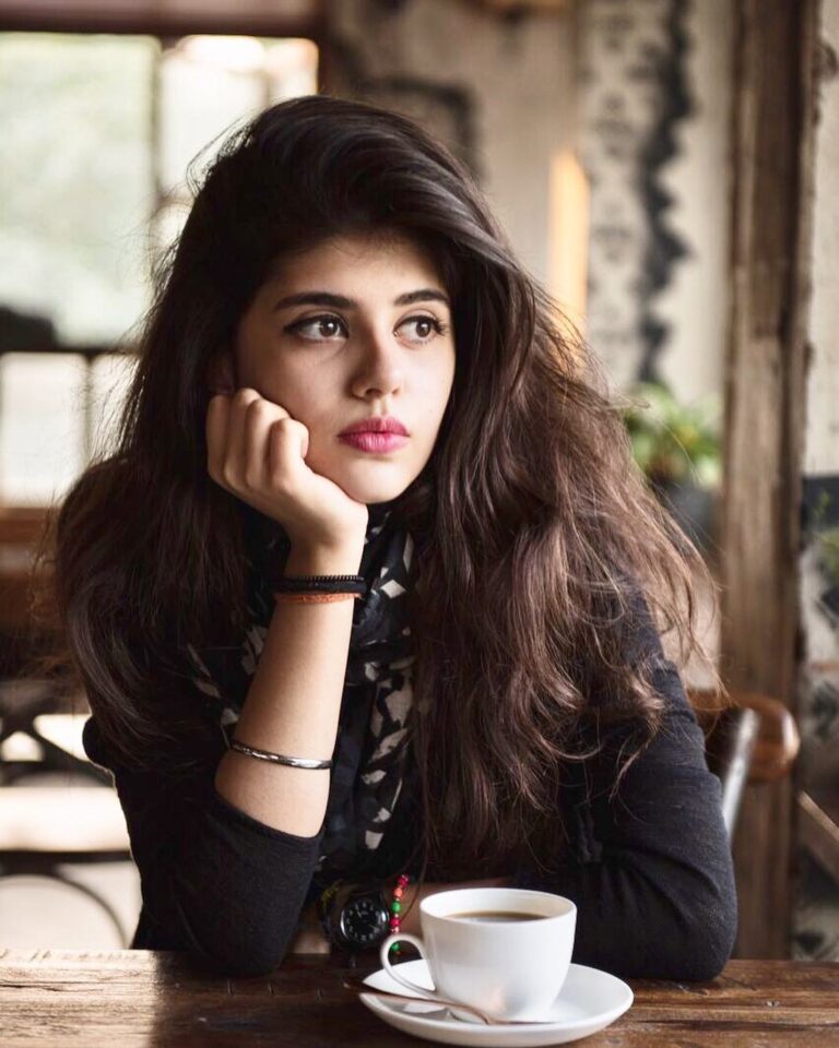 Sanjana Sanghi Instagram - Calm on the brim / Chaos within Just taking a moment off while the team at #ActorsOfIndia helped me reminisce a beautiful journey with cinema that began 6 years ago. 📷 : Vyush