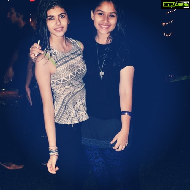 Sanjana Sanghi Instagram - Cudiepiee. Post getting absolutely #drenched#saastha @sadahaider