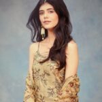 Sanjana Sanghi Instagram - That time of the year! 💫🤎 ——— 👗: @who_wore_what_when @archanajaju.in @rakyans 📸: @prateekswadesh @pushkinbhasin