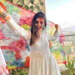 Sanjana Sanghi Instagram – For all the color all you beautiful people add to my life, thank you, Happy Happy Holi 💕🌈
Hope your’s was rad.
#BestDayOfTheYear ☀️ 

| 👗: @sheefajgilani @theloom.in | Mumbai, Maharashtra