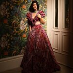 Sanjana Sanghi Instagram - Dreaming, blissfully & peacefully.♾ @shantanunikhil x @amarisbyprernarajpal . . . . | @hoorvi.j.valaya x @pritiza7 |