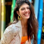 Sanjana Sanghi Instagram - sunbeam in the soul. / #SideNote : gummy, imperfect, odd or extra - whatever that laughter, don’t let anyone stop ya.